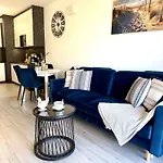Al-dom Kasprowicza 20c Z Basenem Oraz Silownia Apartman