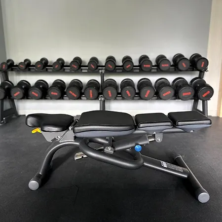 Al-dom Kasprowicza 20c Z Basenem Oraz Silownia