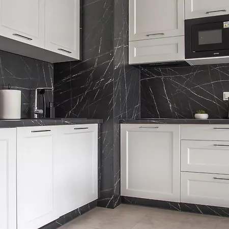 Al-dom Kasprowicza 20c Z Basenem Oraz Silownia Apartman