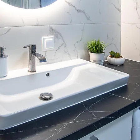 Apartamento Al-dom Kasprowicza 20c Z Basenem Oraz Silownia Kołobrzeg